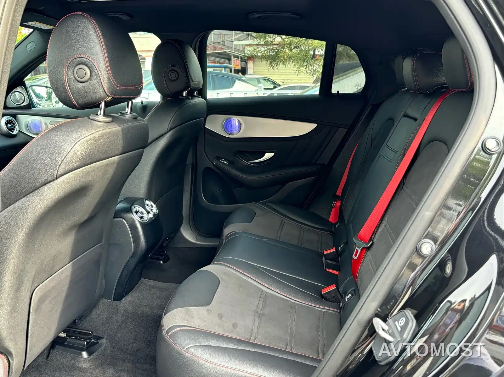 Mercedes-Benz GLC Coupe AMG 2022 AMG GLC 43 4MATIC Coupe SUV — фото 9
