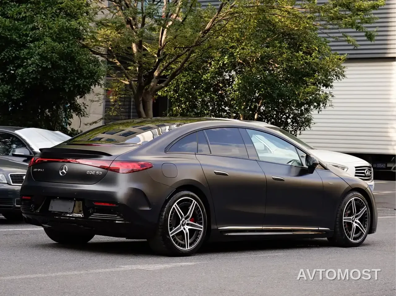 Mercedes-Benz EQE AMG 2023 AMG EQE 53 4MATIC+ — фото 4