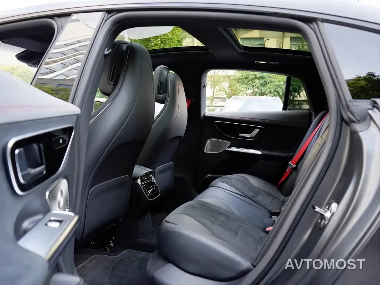 Mercedes-Benz EQE AMG 2023 AMG EQE 53 4MATIC+ — фото 12