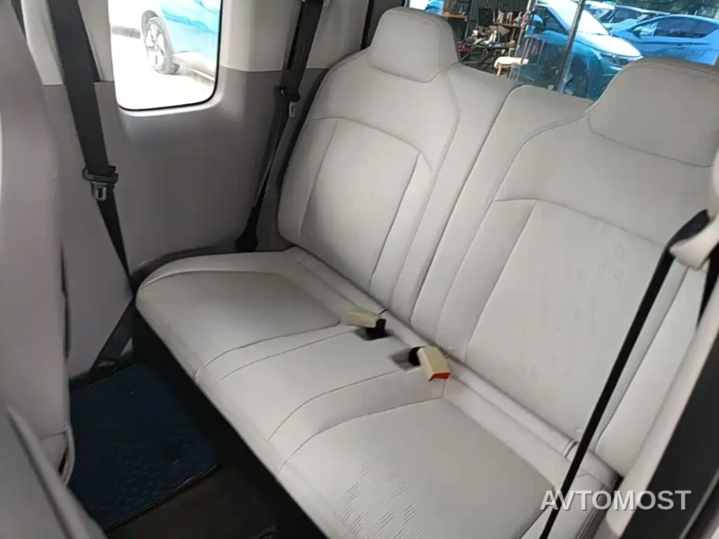 Wuling Air ev 2023 4-Seat Advanced Edition — фото 13