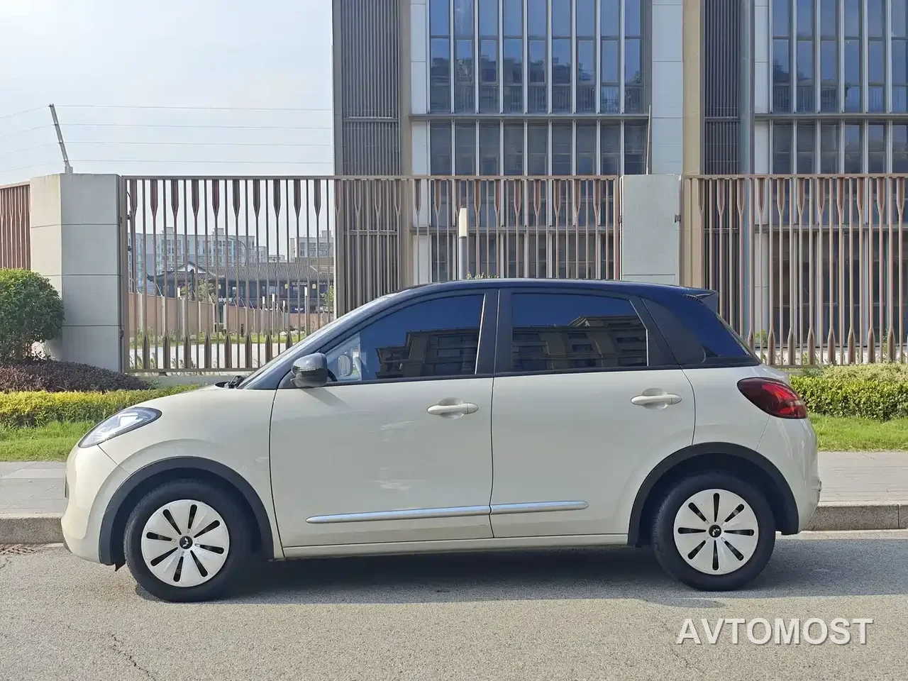Wuling Bingo 2023 Model 203km Lite Enjoyment Edition — фото 3