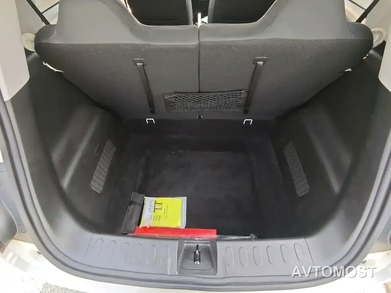 Wuling Bingo 2023 Model 203km Lite Enjoyment Edition — фото 8