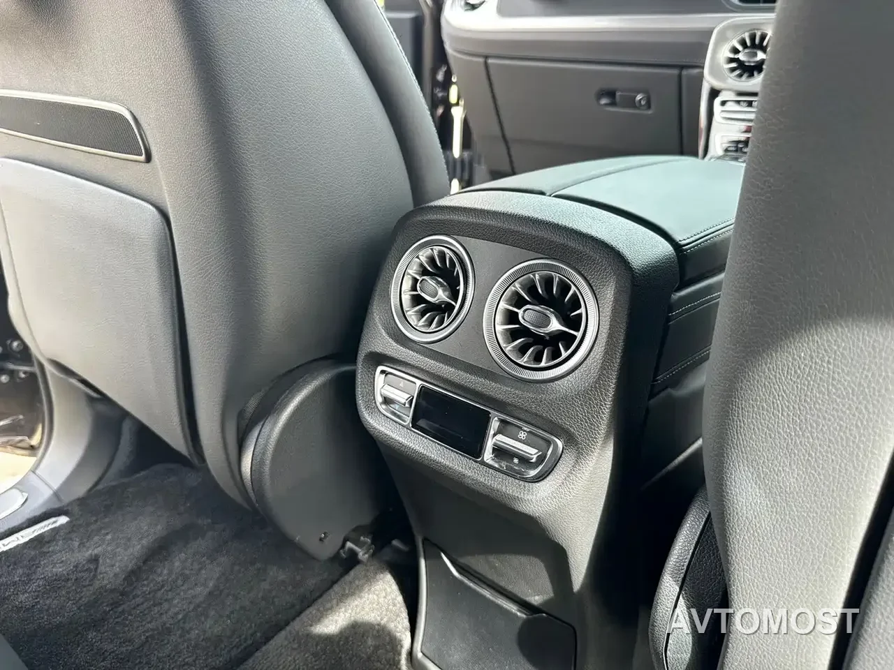 Mercedes-Benz G-Class AMG 2026 Model AMG G 63 — фото 21