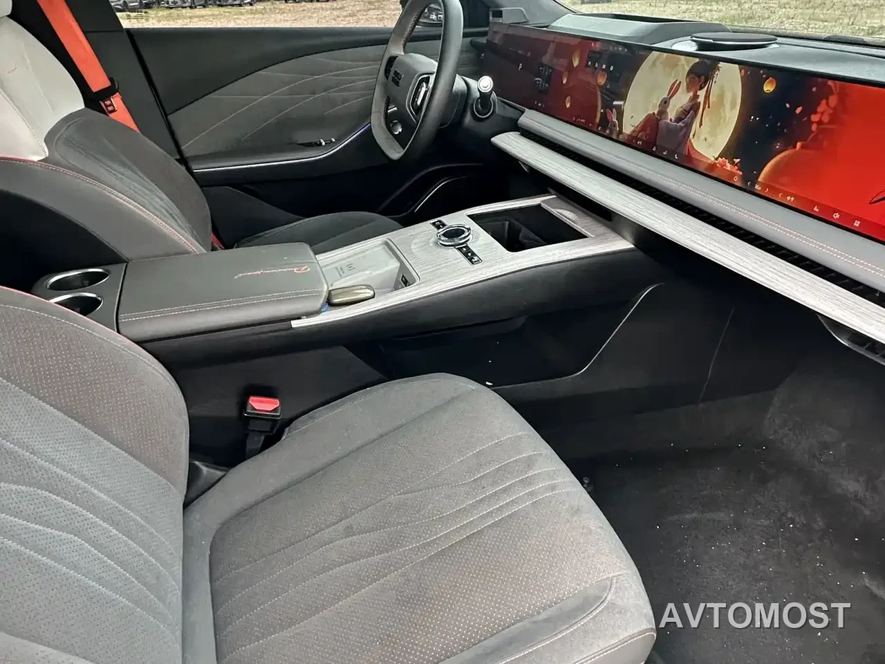 Geely Galaxy E8 2024 Model 620km AWD Soaring Dragon Edition — фото 4