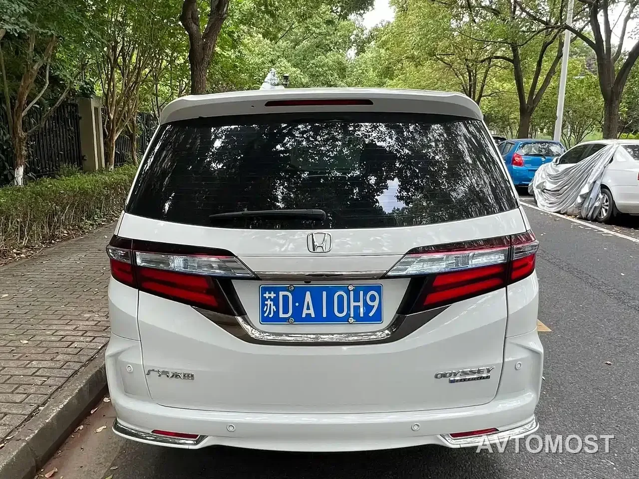 Honda Odyssey 2021 2.0L Sharp Premium Edition — фото 1