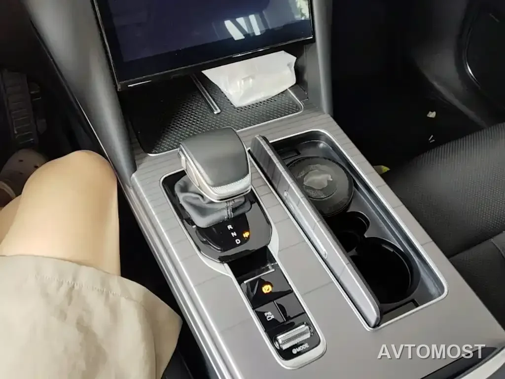 Hongqi HS7 PHEV 2024 2.0T PHEV 4WD Flagship Edition 6-seater — фото 11