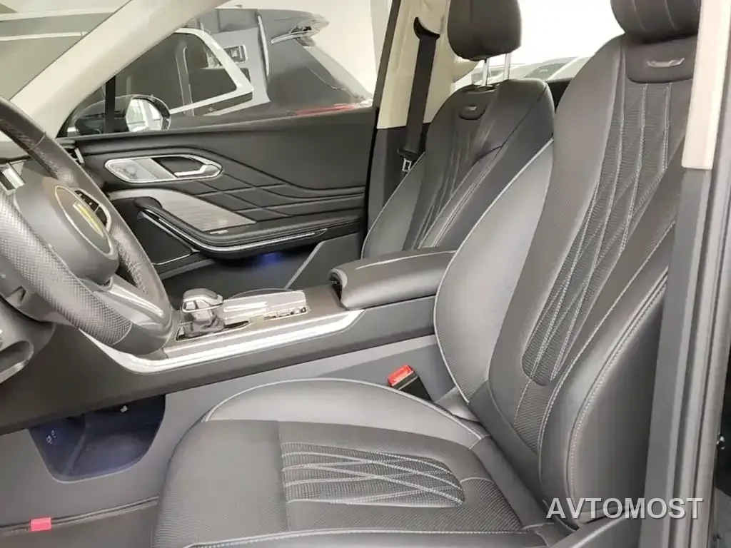 Hongqi HS7 PHEV 2024 2.0T PHEV 4WD Flagship Edition 6-seater — фото 12