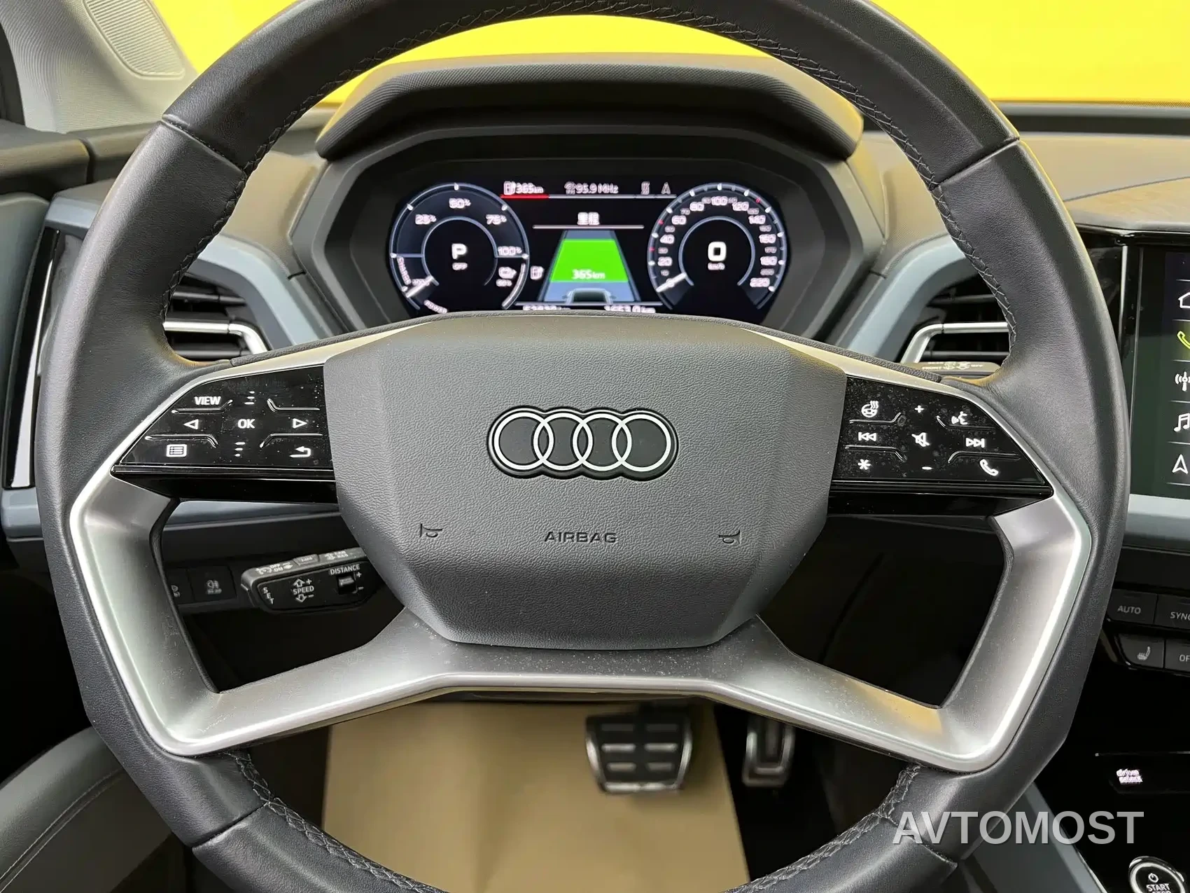Audi Q5 e-tron 2022 40 e-tron Starlight Mech Suit — фото 7