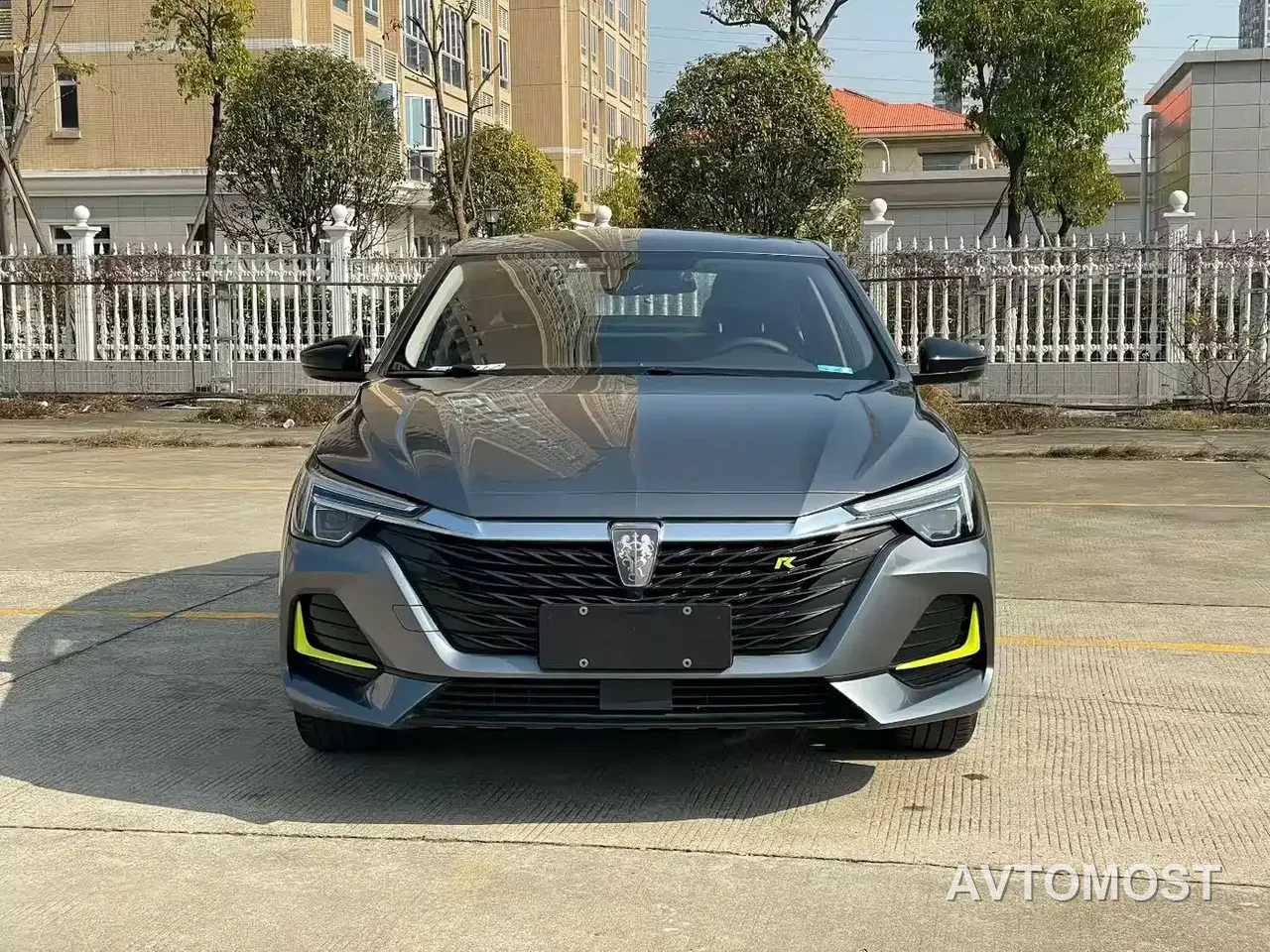 Roewe i6 MAX EV 2021 1.5T PHEV Ride-hailing Luxury Edition — фото 1