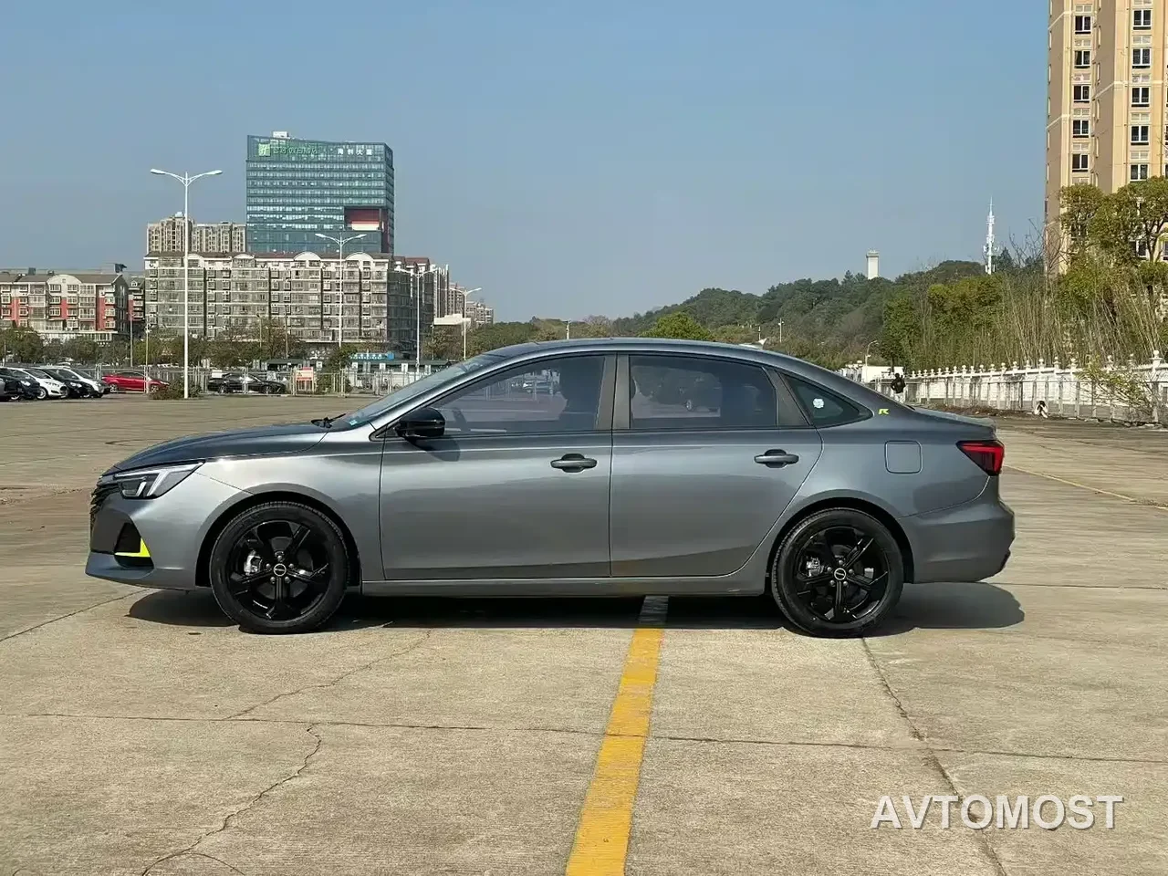 Roewe i6 MAX EV 2021 1.5T PHEV Ride-hailing Luxury Edition — фото 4