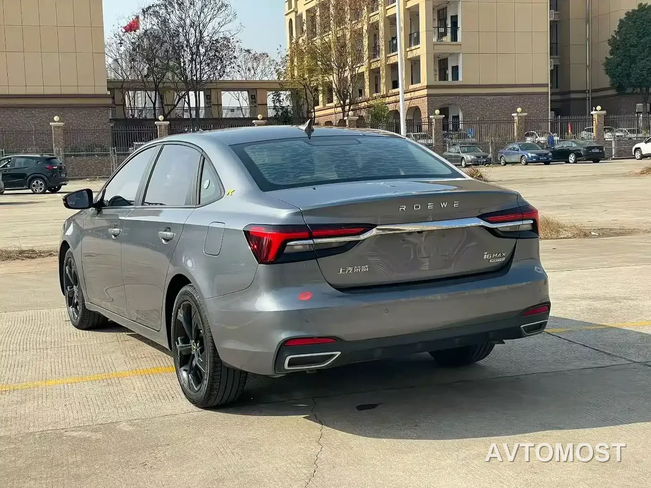 Roewe i6 MAX EV 2021 1.5T PHEV Ride-hailing Luxury Edition — фото 8