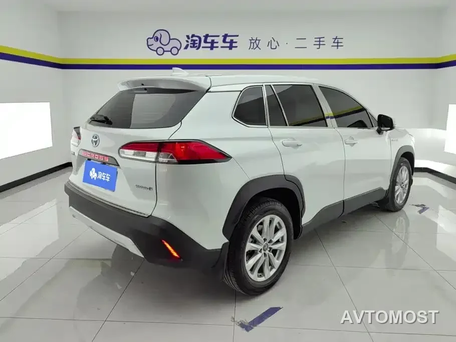 Toyota Corolla Cross 2023 Hybrid 2.0L Pioneer Edition — фото 3
