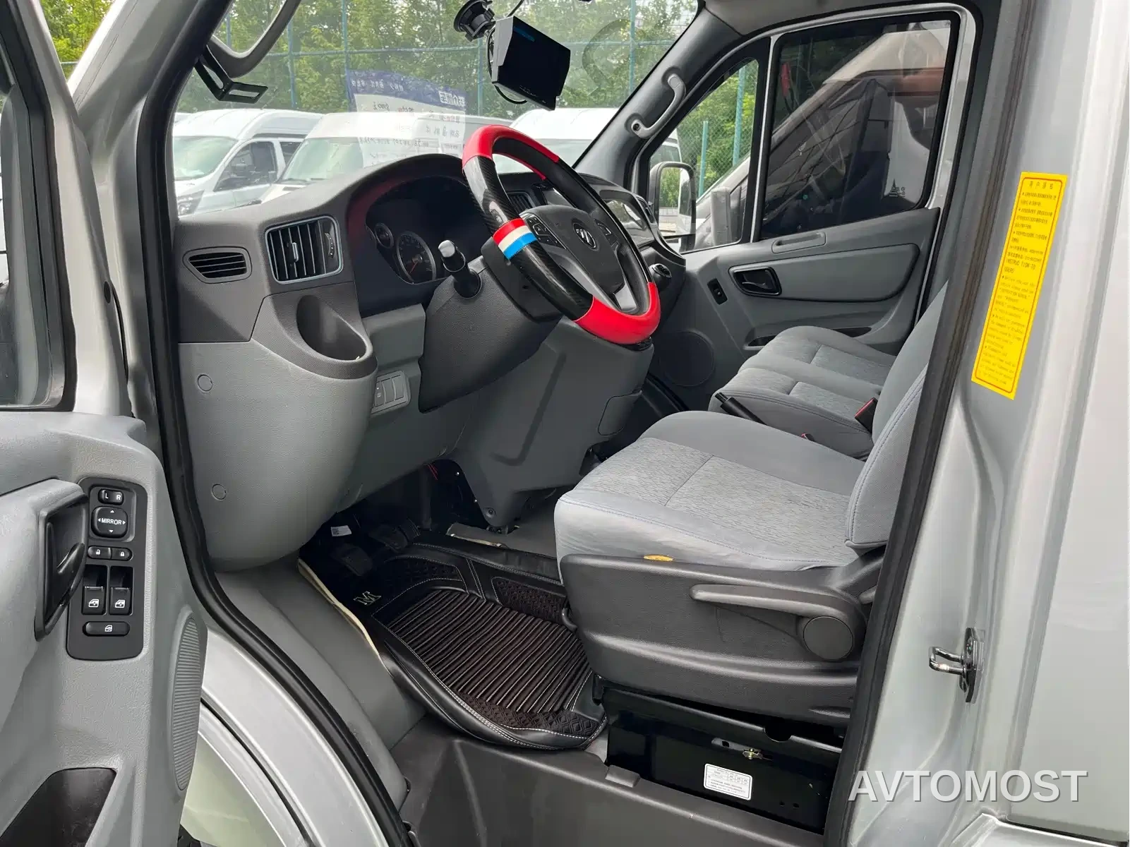 Foton Tuyano 2022 2.0T Manual Tongtu Multi-purpose Long Wheelbase Medium Roof Single Rear Tire 5/6/7/9-Seater 4F20TC3 — фото 5