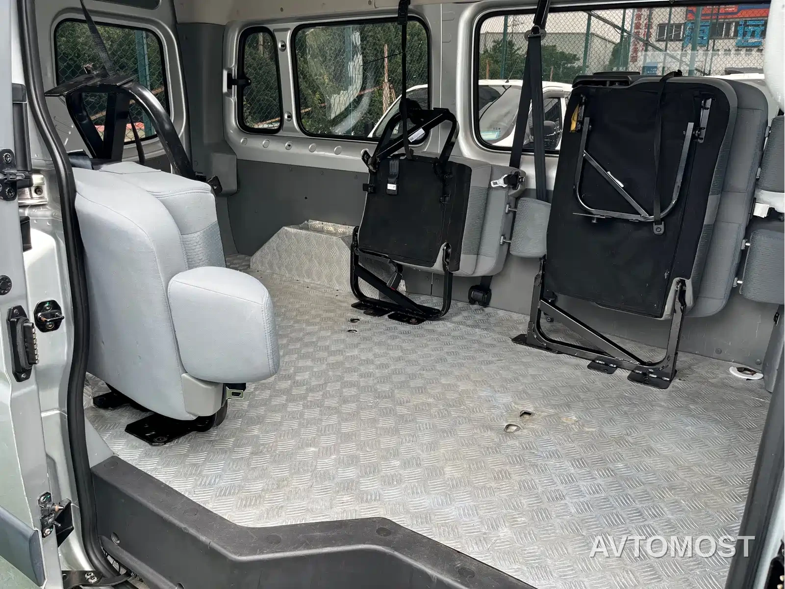 Foton Tuyano 2022 2.0T Manual Tongtu Multi-purpose Long Wheelbase Medium Roof Single Rear Tire 5/6/7/9-Seater 4F20TC3 — фото 6
