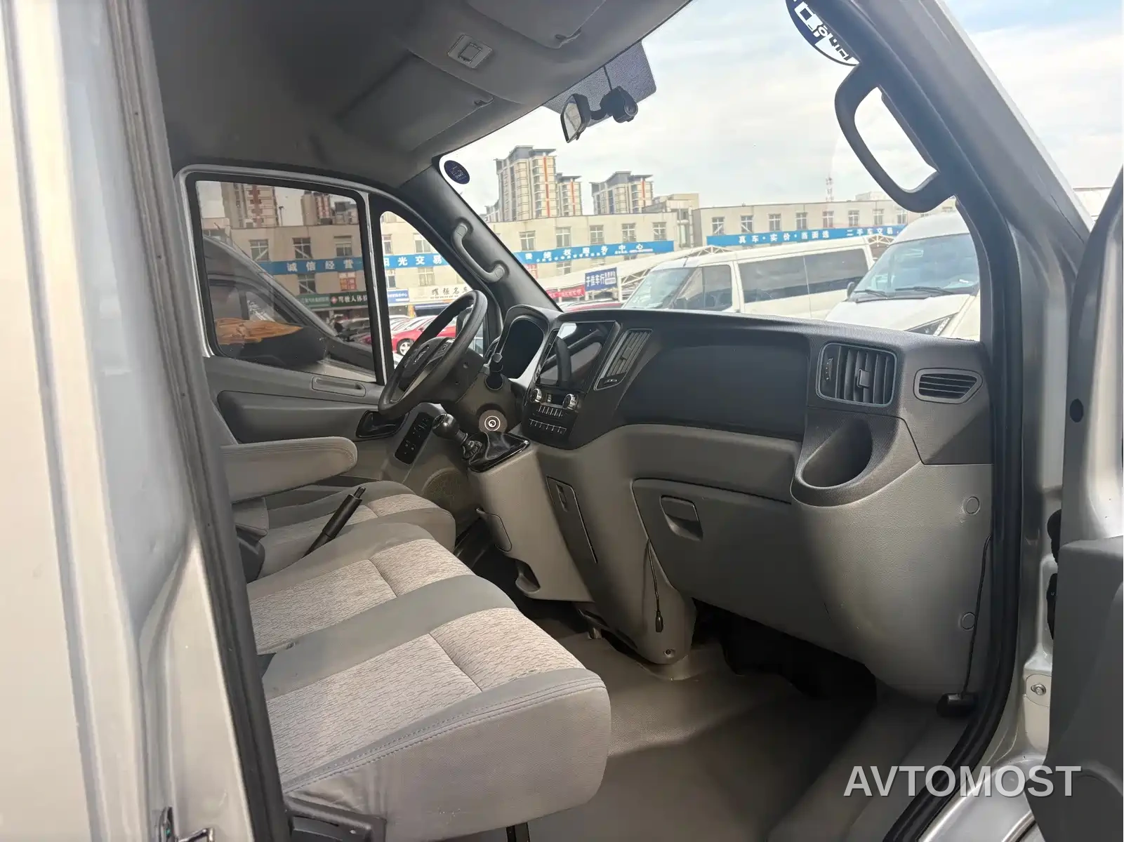 Foton Tuyano 2021 2.0T Manual Tongtu Long Wheelbase Medium Roof 5/6/7-Seater 4F20TC3 — фото 5