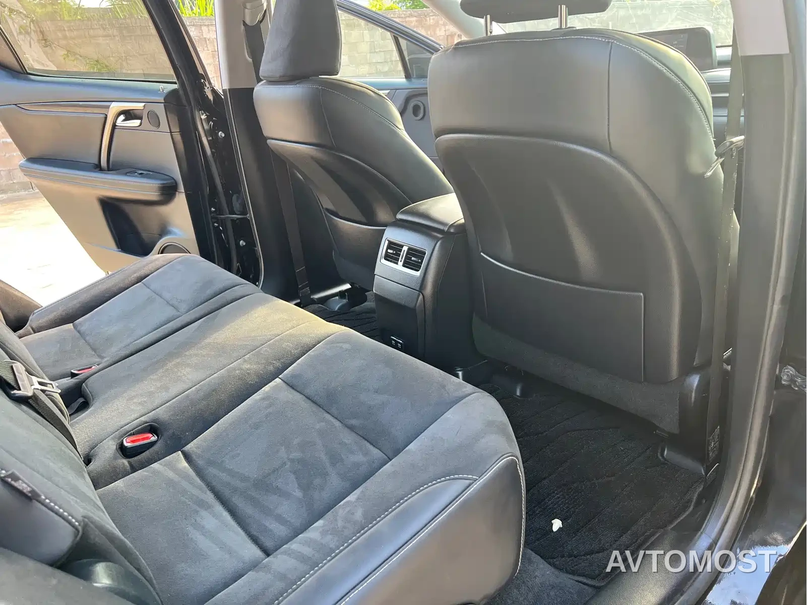 Lexus RX 2020 300 2WD Elite Edition China VI — фото 10