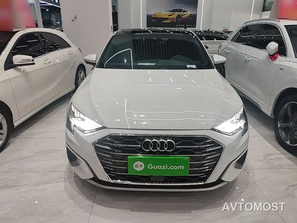 Audi A3 2022 Sportback 35 TFSI Luxury Elegance — фото 3