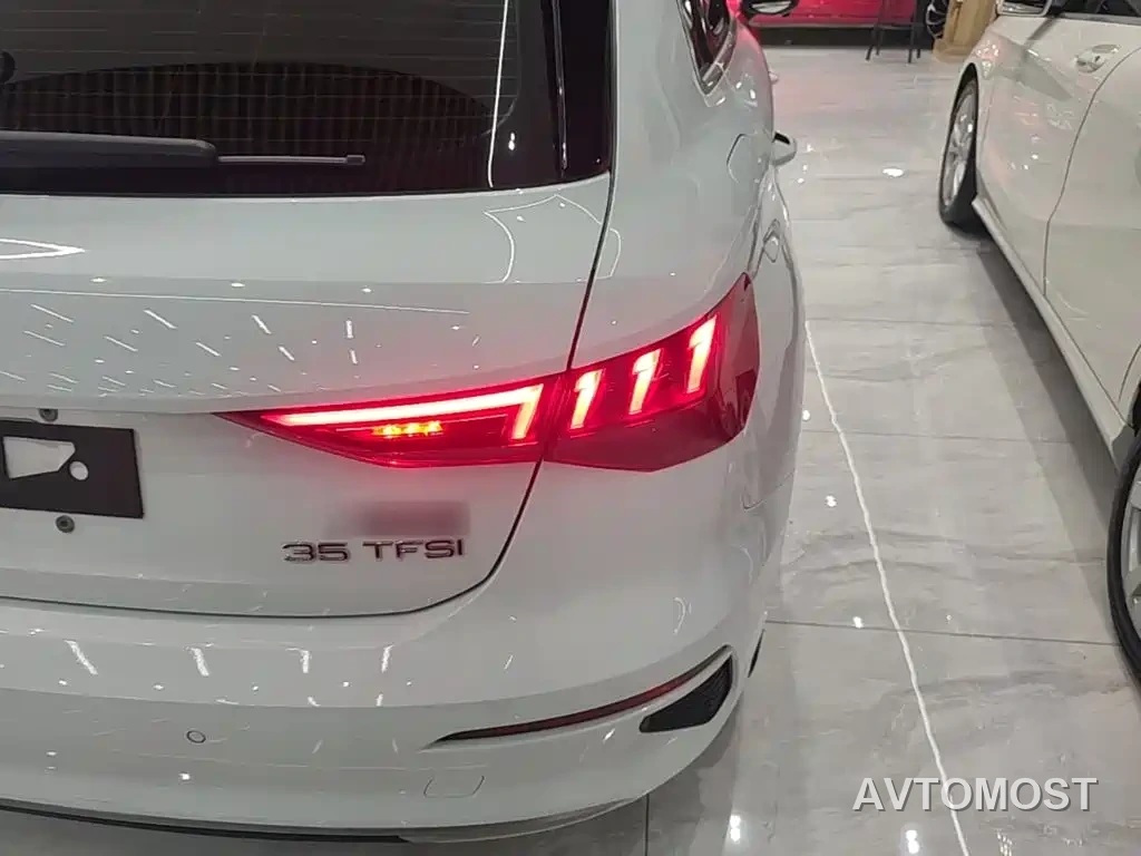 Audi A3 2022 Sportback 35 TFSI Luxury Elegance — фото 8