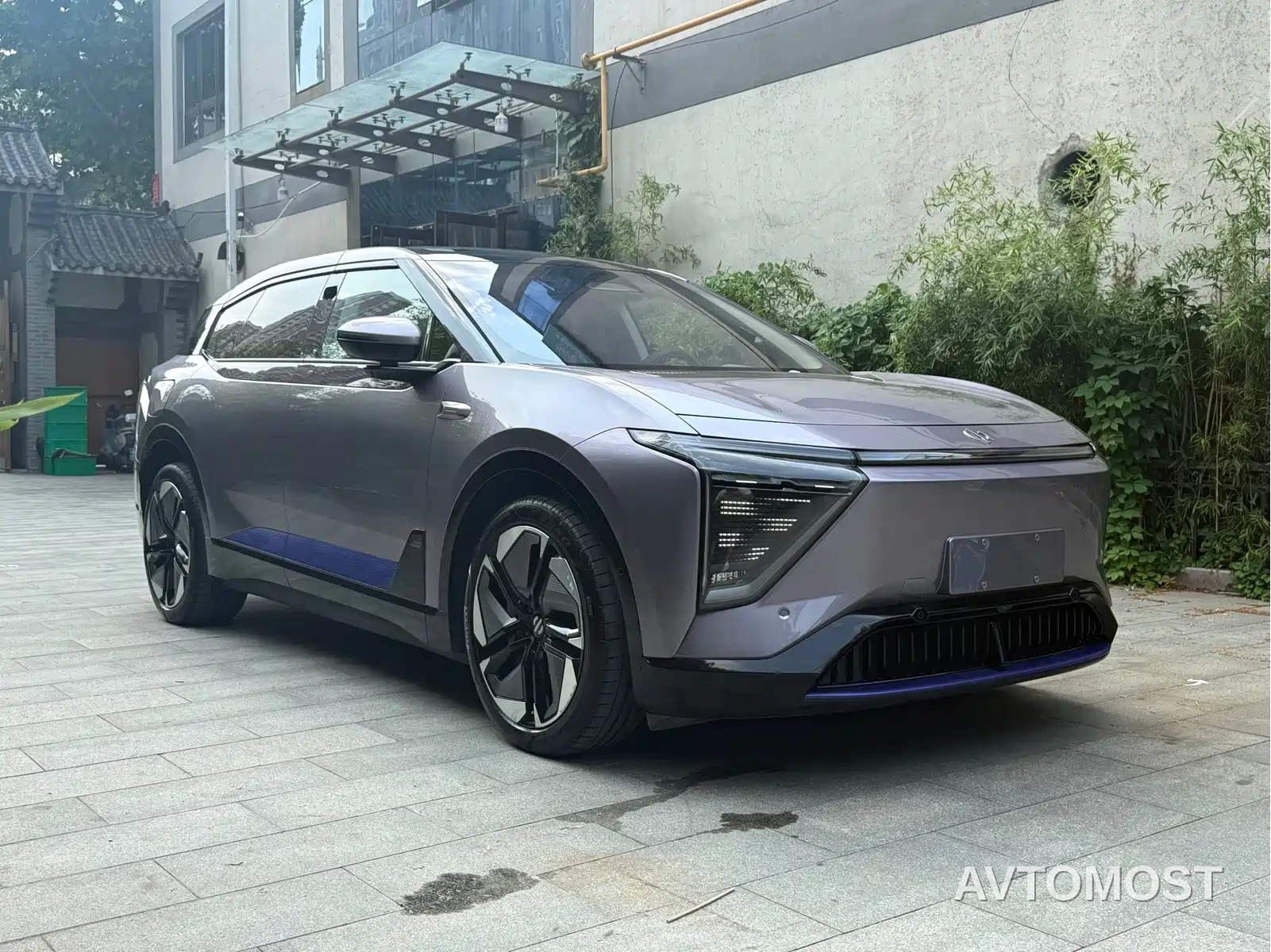 HiPhi Y 2023 560km Pioneer Edition — фото 3