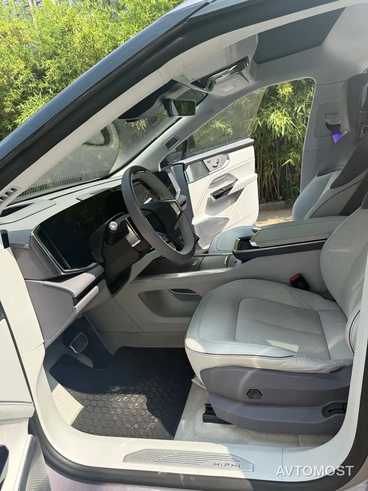 HiPhi Y 2023 560km Pioneer Edition — фото 6
