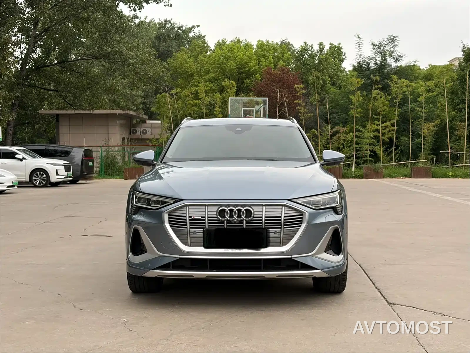 Audi e-tron 2021 50 quattro Premium — фото 2