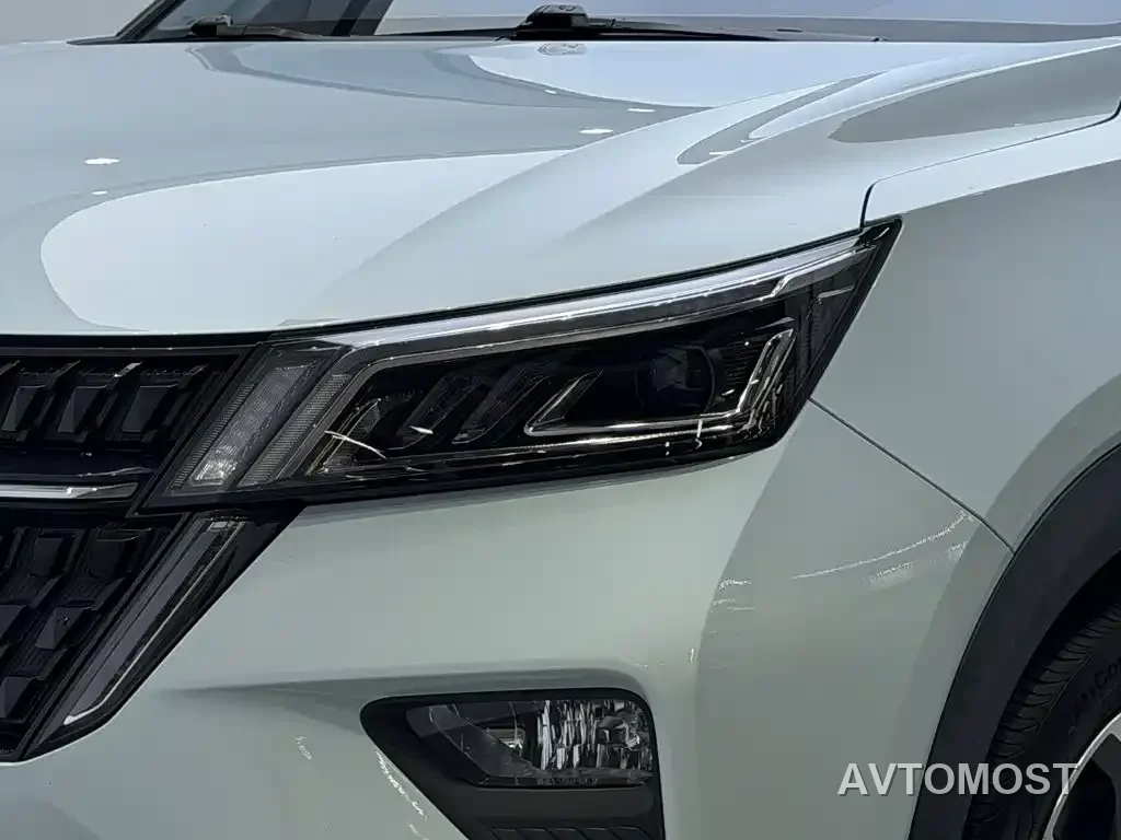 Wuling Xingchen 2022 2.0L DHT Electric Speed Edition — фото 8