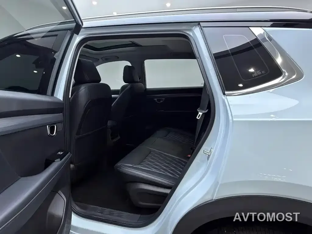 Wuling Xingchen 2022 2.0L DHT Electric Speed Edition — фото 13