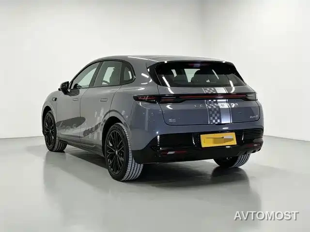 Leapmotor Lafa 5 2026 515 Standard Model — фото 7