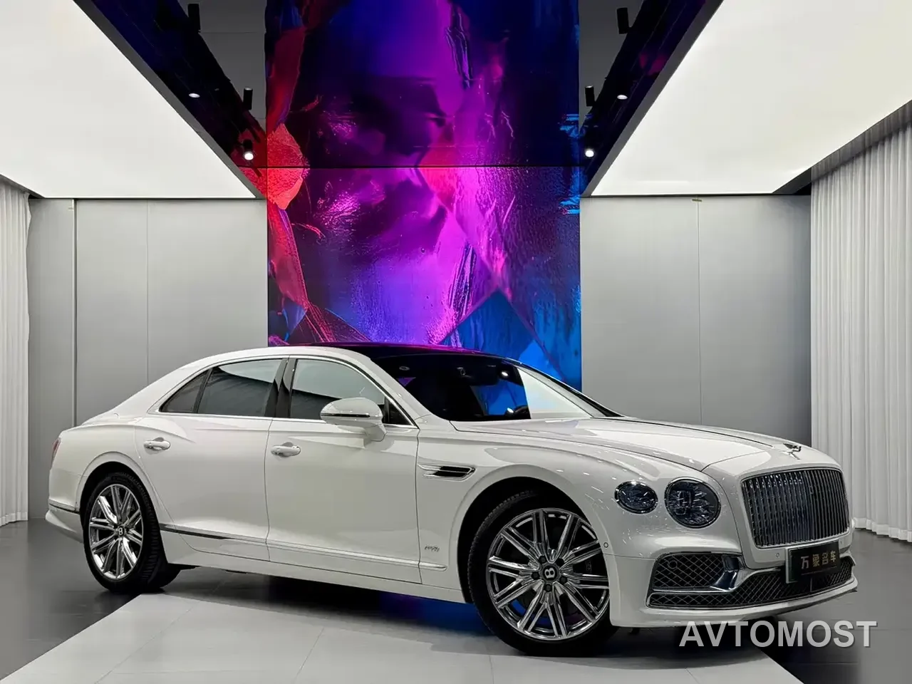 Bentley Flying Spur Plug-in Hybrid 2022 2.9T V6 Hybrid — фото 7