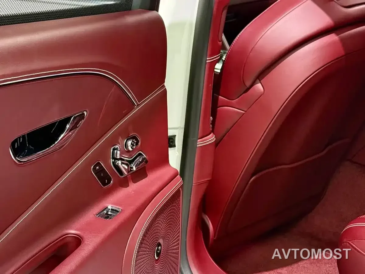 Bentley Flying Spur Plug-in Hybrid 2022 2.9T V6 Hybrid — фото 17