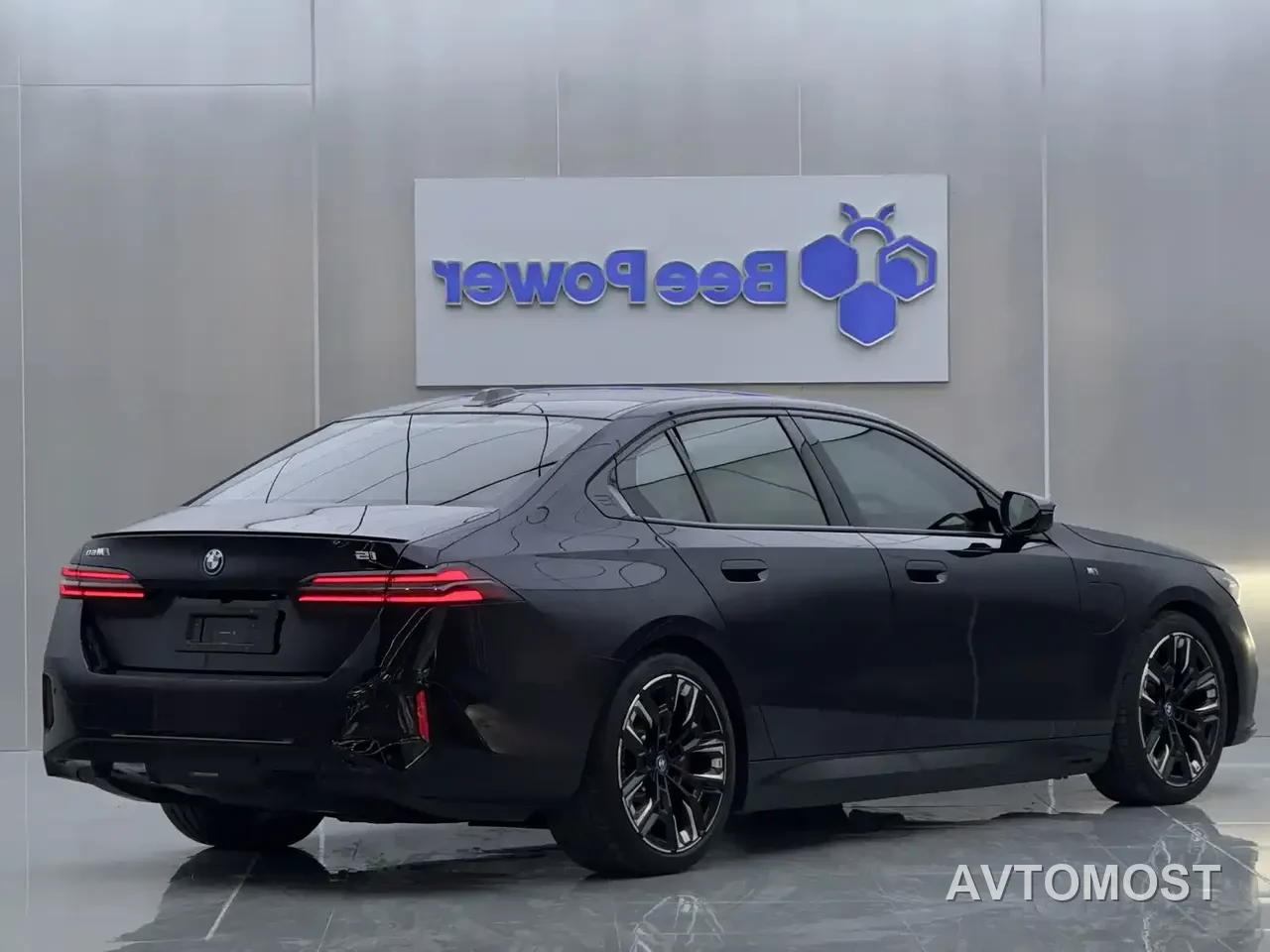 BMW i5 M60 2024 xDrive M60 — фото 20