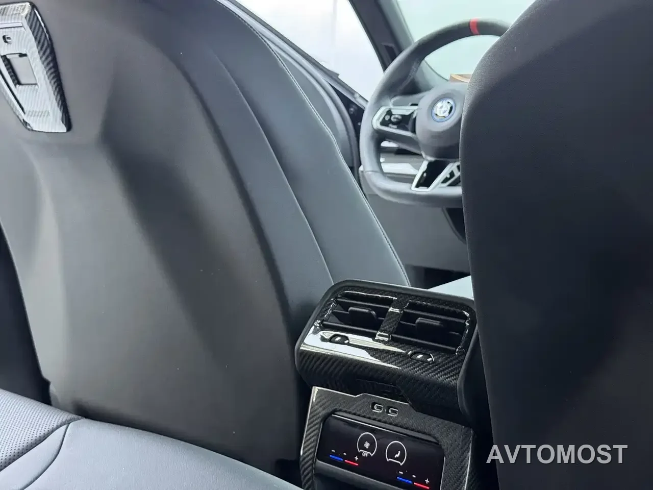 BMW i5 M60 2024 xDrive M60 — фото 16
