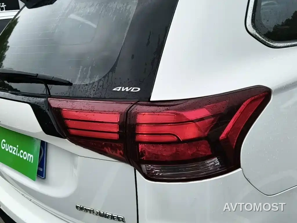 Mitsubishi Outlander 2021 2.4L 4WD Yaodong Edition 5-seater — фото 7