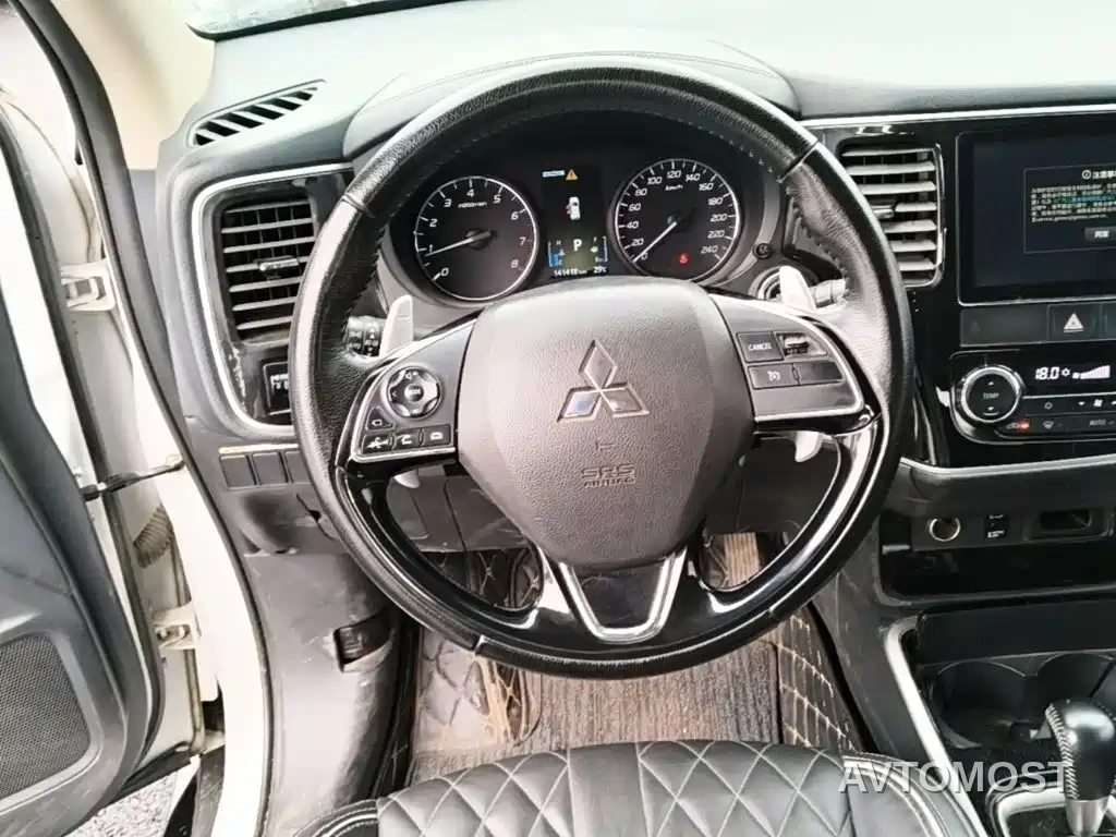Mitsubishi Outlander 2021 2.4L 4WD Yaodong Edition 5-seater — фото 10