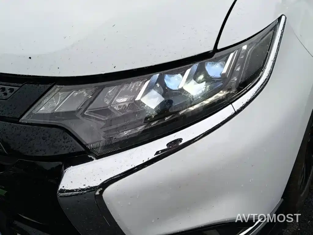 Mitsubishi Outlander 2021 2.4L 4WD Yaodong Edition 5-seater — фото 19