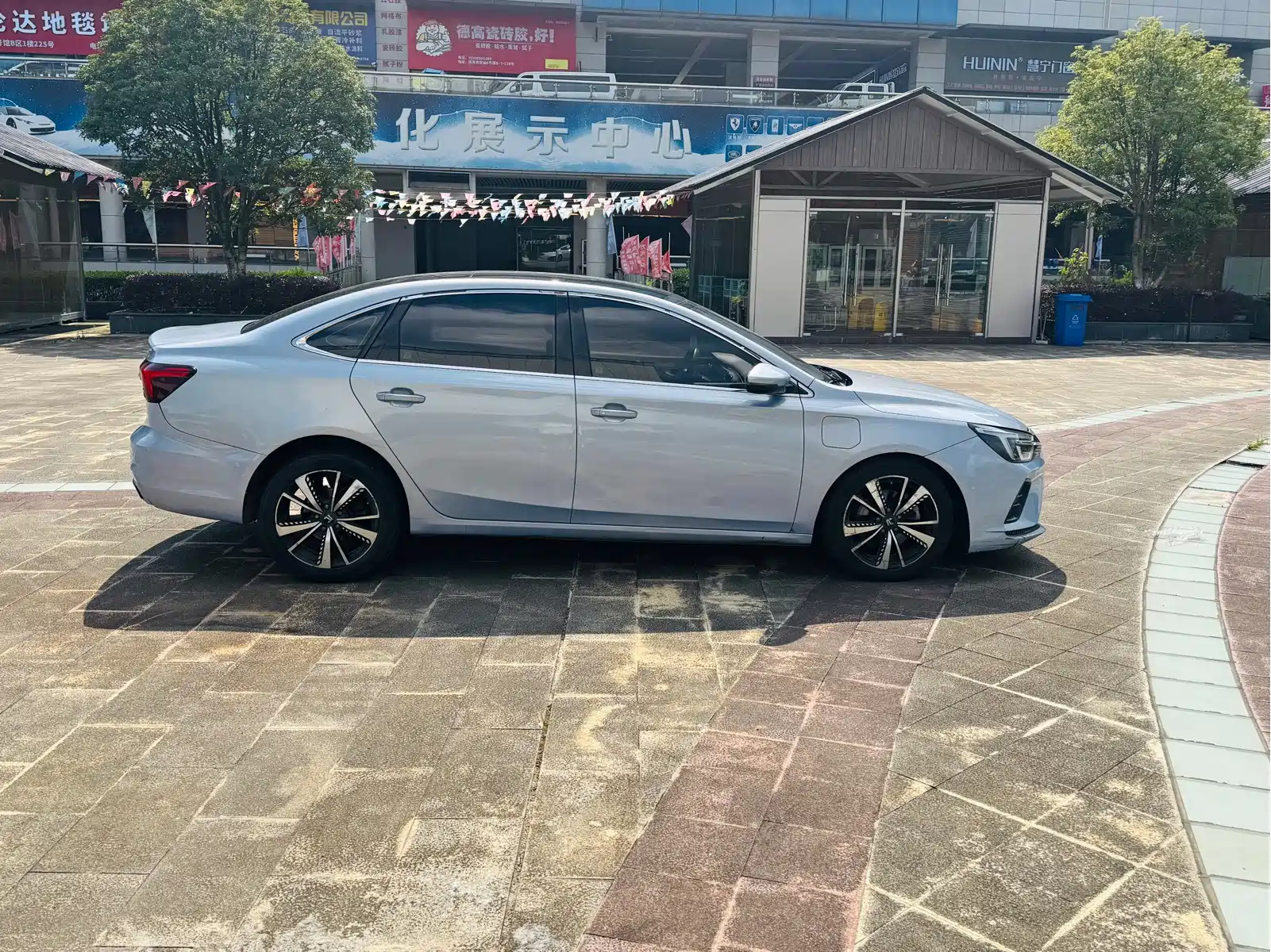 Roewe Feifan ER6 2021 New Power Edition 620km Smart Drive Edition — фото 3