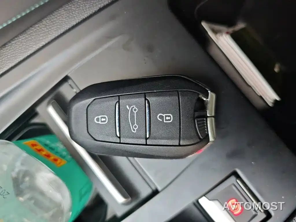 Peugeot 408X 2023 Charm Edition — фото 12