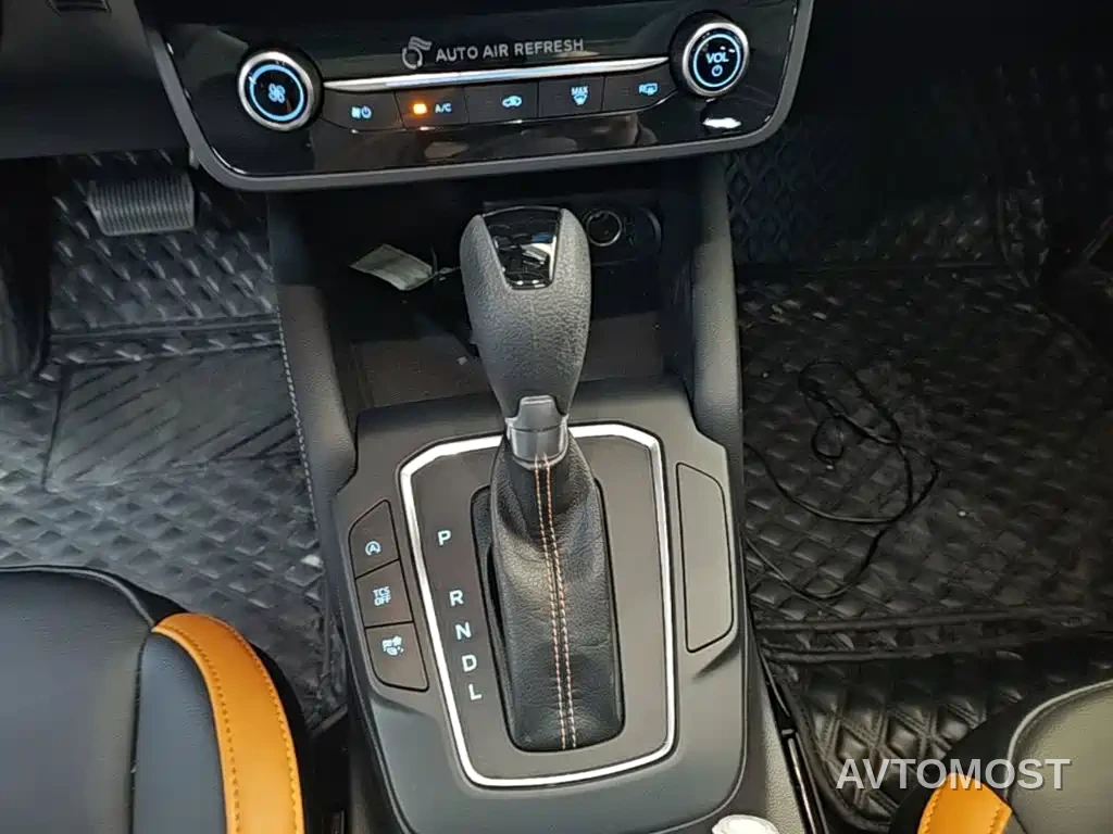 Ford Focus 2022 Hatchback EcoBoost 180 Auto Speed Edition — фото 14
