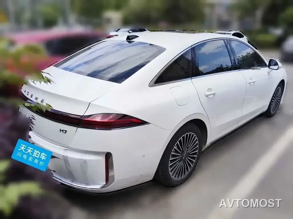 Roewe M7 DMH 2025 Base — фото 2