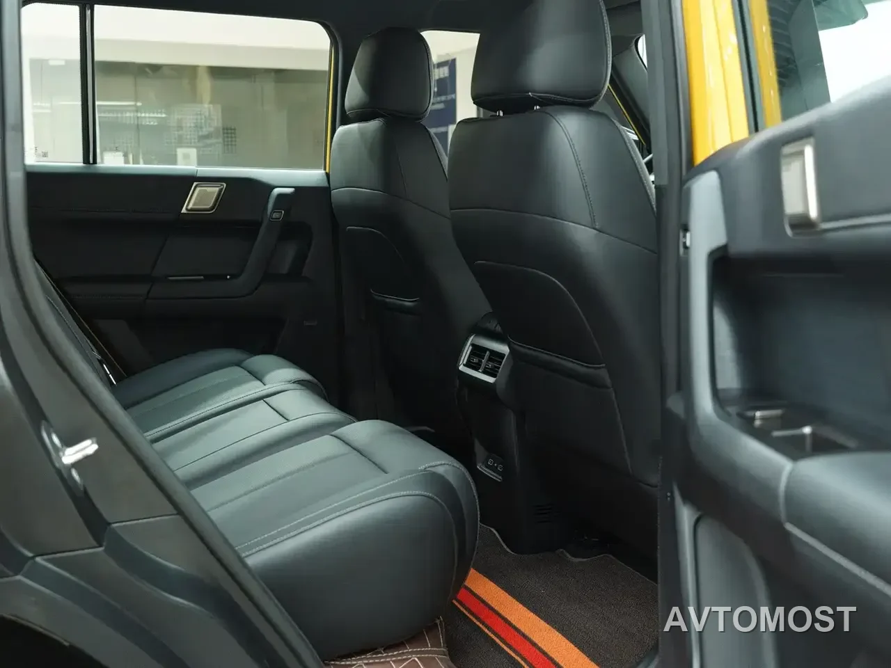 Chery Fengyun Storm X3L 2025 Model 4WD Premium Edition — фото 9