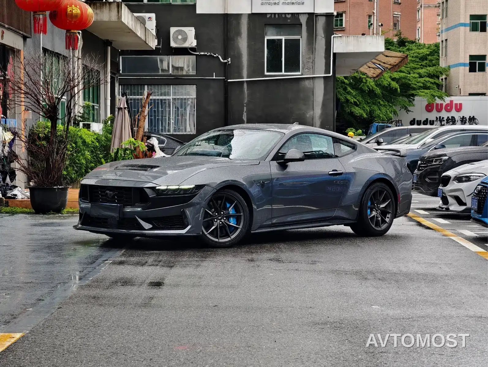 Ford Mustang 2024 5.0L V8 Dark Horse