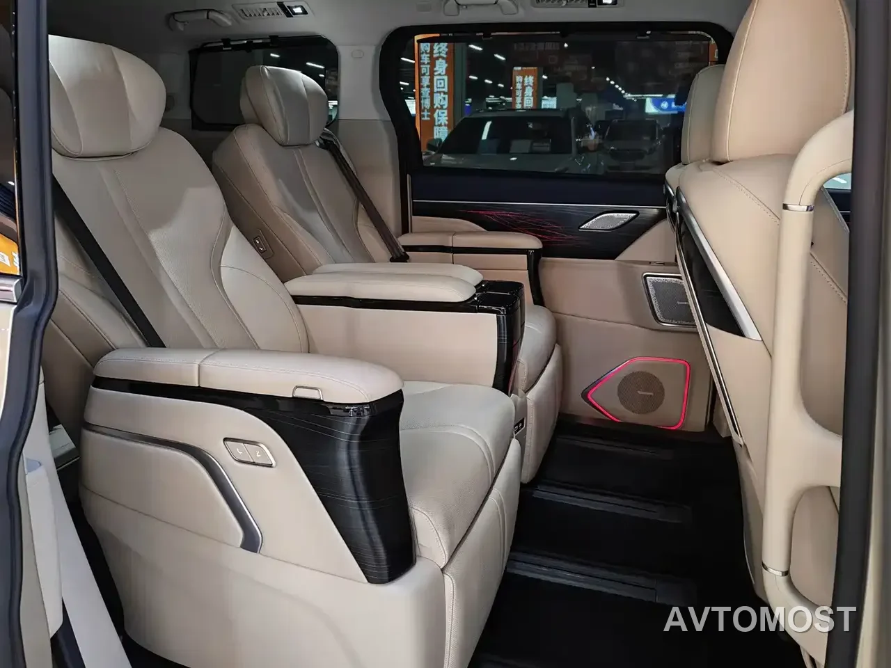WEY Alpine 2023 AWD Flagship — фото 8