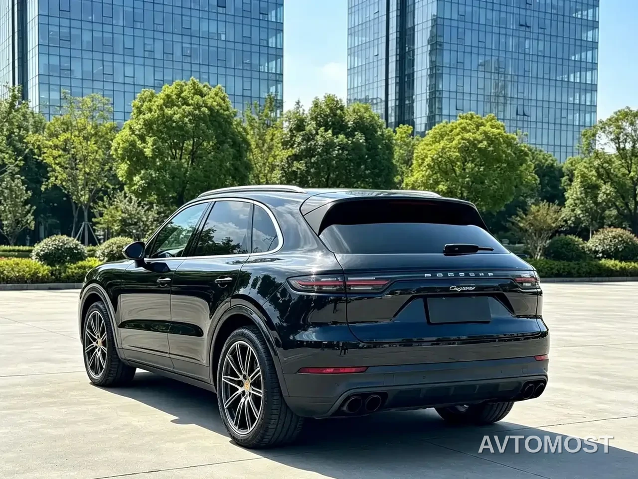Porsche Cayenne 2022 Cayenne 3.0T Platinum Edition — фото 16
