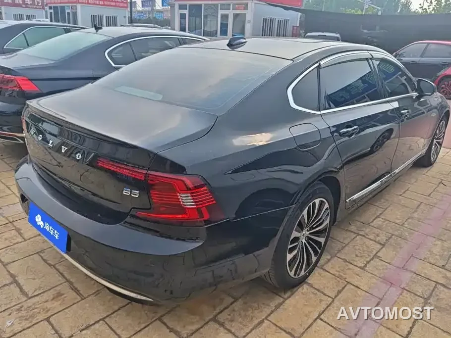 Volvo S90 2024 B5 Momentum Luxury Edition — фото 3