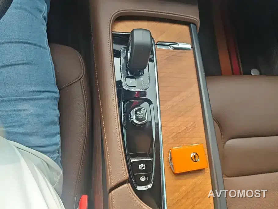 Volvo S90 2024 B5 Momentum Luxury Edition — фото 12