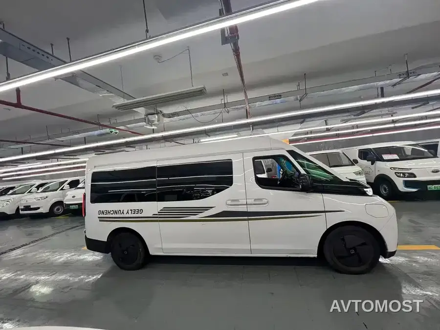 Yuan Cheng Farizon Super VAN 2024 Model Smart Wealth Edition Medium Wheelbase Medium Roof 83kWh