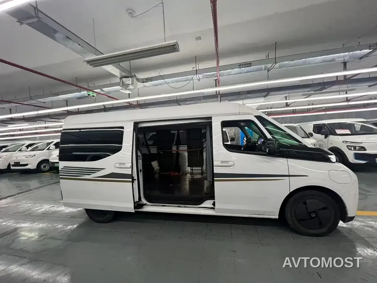 Yuan Cheng Farizon Super VAN 2024 Model Smart Wealth Edition Medium Wheelbase Medium Roof 83kWh — фото 6