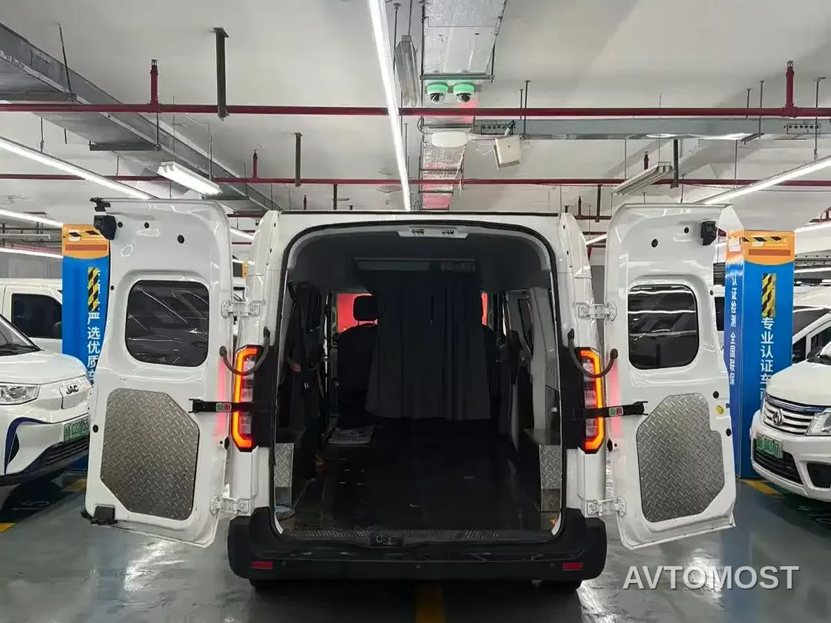 Yuan Cheng Farizon Super VAN 2024 Model Smart Wealth Edition Medium Wheelbase Medium Roof 83kWh — фото 13