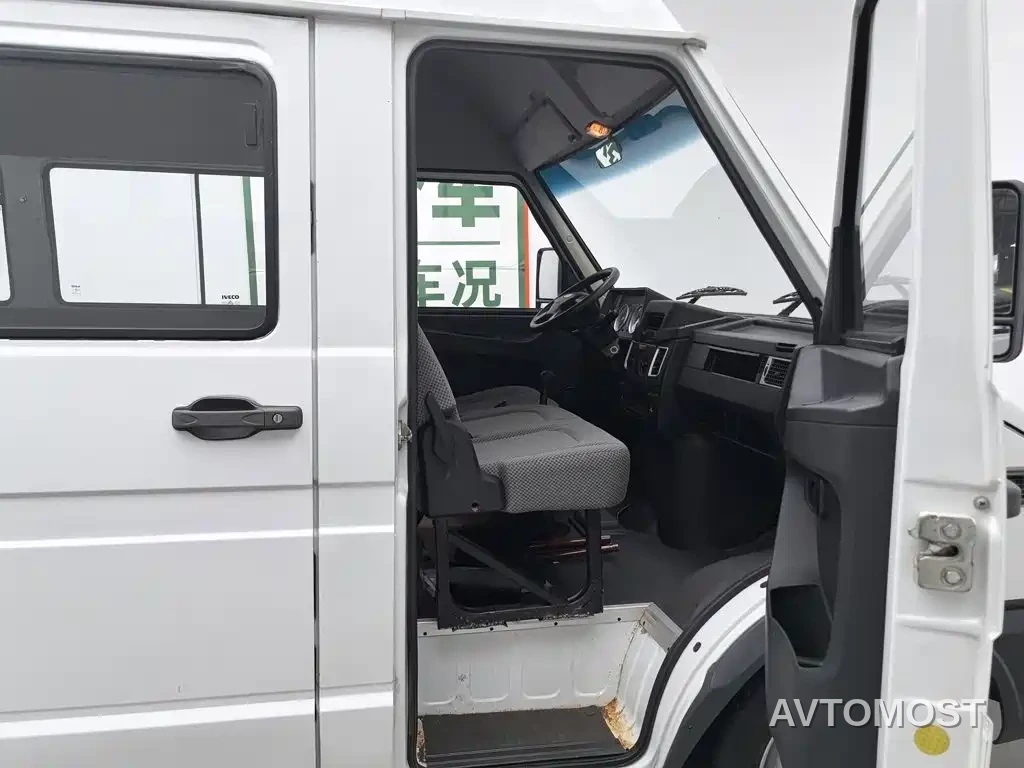 Iveco Daily 2021 Model 2.5T A35 M1 Passenger Vehicle 5-9 Seats Short Wheelbase Medium Roof Dual Tires Manual Door — фото 19
