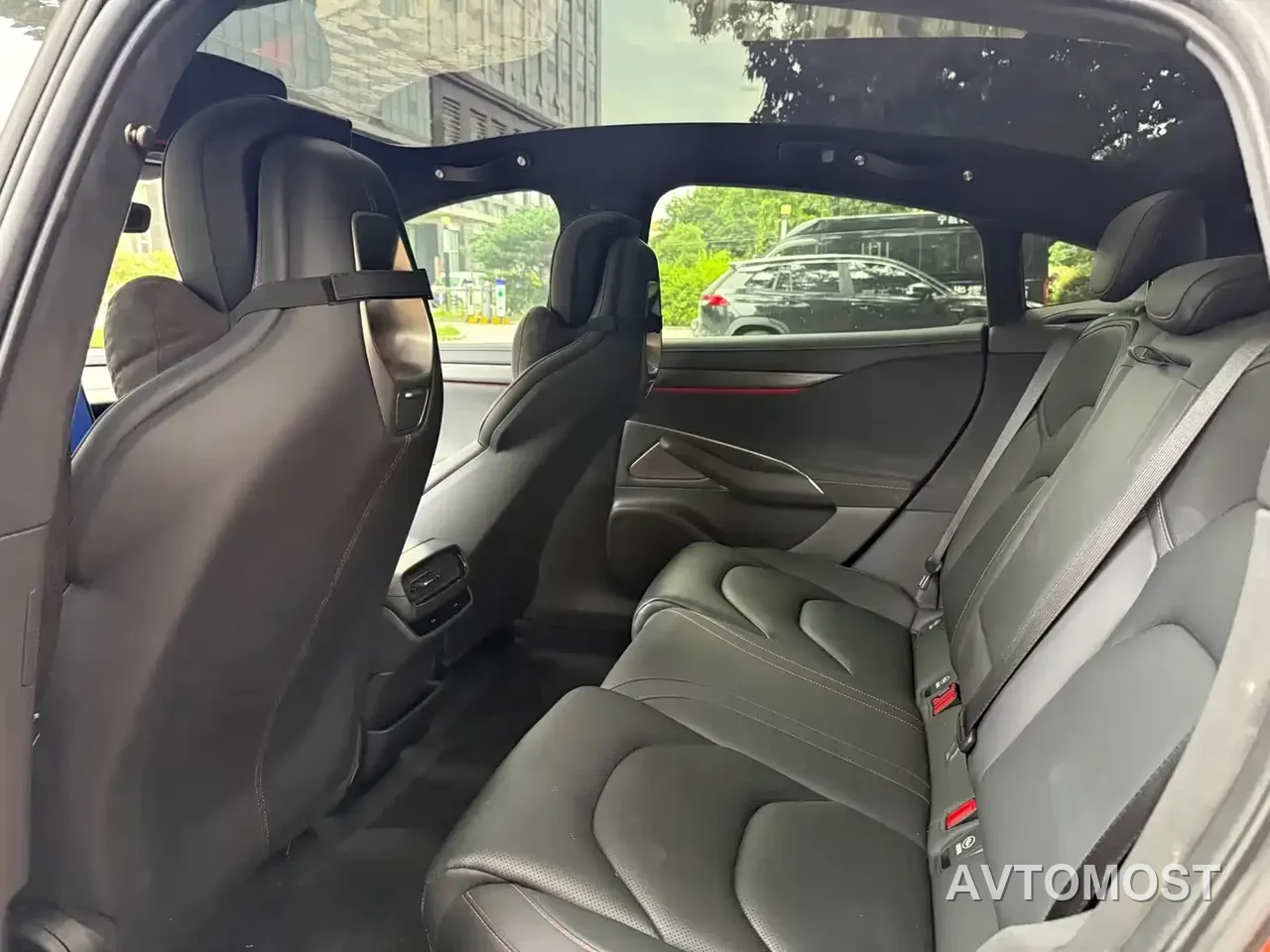 Xiaomi SU7 2024 AWD Extended Range Advanced Smart Driving Max Edition — фото 9